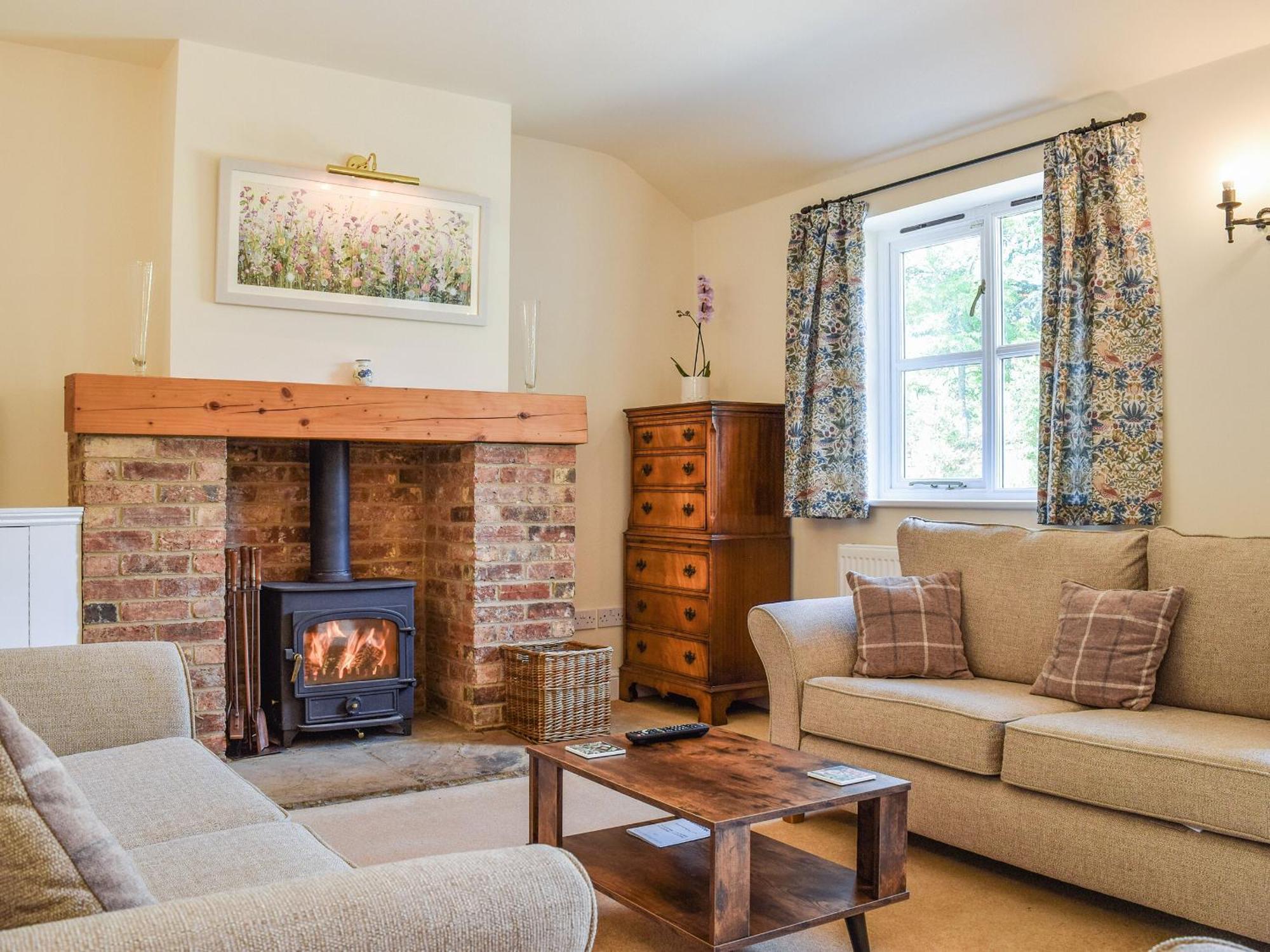 Wayside Cottage Adstock Екстериор снимка